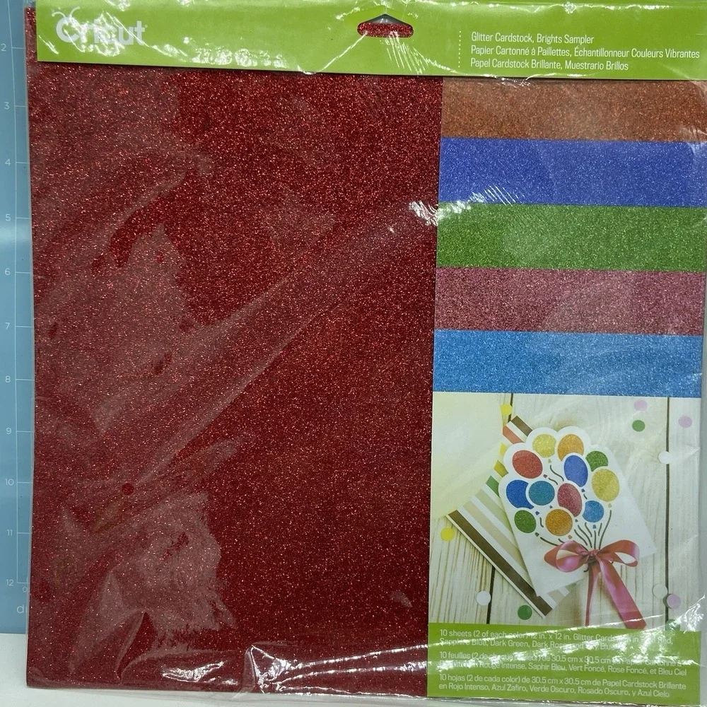 Cricut Vinyl Bundle 4 Rolls Foil Glitter Samplers Cardstock & 4 Cutting Mats